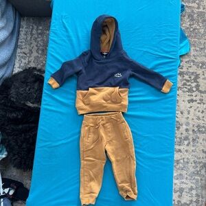 Eddie Bauer Blue and Brown Kids Jogger Set
